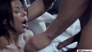 Big tite MILF fuck her pussy in hard core high definition video