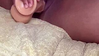 Black MILF’s solo play is very hot and concludes with a powerful squirt