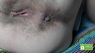 Assfucking and hairy bush in fetish solo video