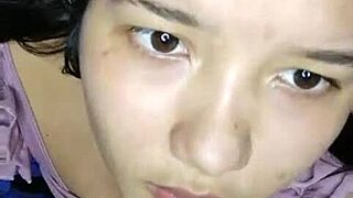 European amateur babe gets off on camera