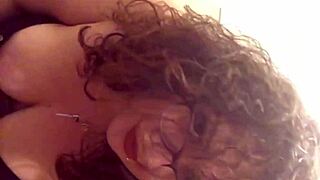 Boobs and pussy on camera: The accidental reveal