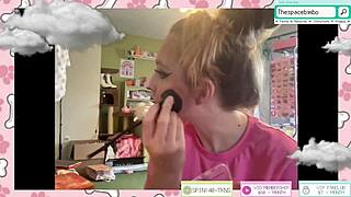 Puppygirl roleplays in webcam liveshow!