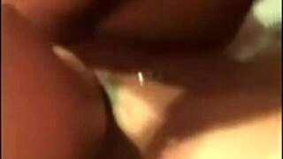 is this smoking milf amateur?