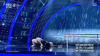 Milf Seduces Stepdaughter