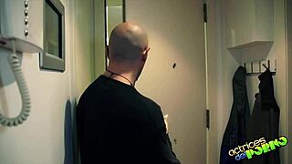 Does Lara cheat with mini ass?