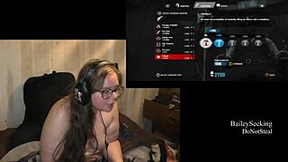 Facial-edged handjob and ass play with a gamer babe