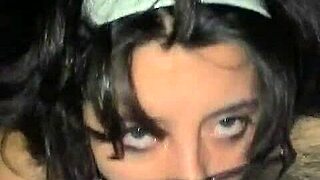 Latina pornstar Maria jams penis