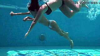 Lindsey Cruz, Jessica Lincoln and the friends touch each other