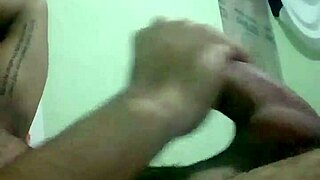 Gozada gostosa gay showcases detailed cumshot actions in gay encounters