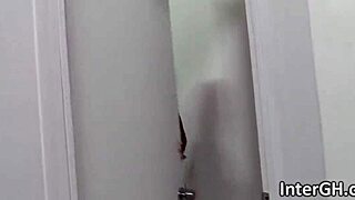 Ebony Backs Her Ass Up To The Glory Hole!