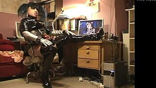 Roxina2007 Naughtycamslut Delivers Intense Action In Her Amateur Webcam Session