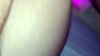 The tip of the story unfolds in a simple narrative about everyday life.