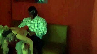 Seducciendo a lucky caballero en table dance Regina Villanuevax