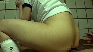 Mio Fukada fucks 4 guys in hot spring.