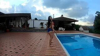 i'm so horny dancing with this latina whore sex and squirt