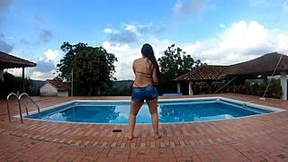 i'm so horny dancing with this latina whore sex and squirt