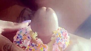 Fucking amateur with big cock gets facial