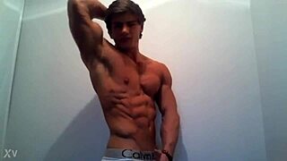 Jeff Seid flexes his muscular body in high definition.