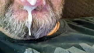 Bisexual guy, you into eating thick BBC loads?