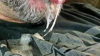 Bisexual guy, you into eating thick BBC loads?