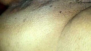 mature woman wants her wet pussy licked