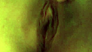 rubbing my wet skin softly