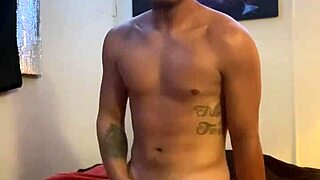 Paja rápida y lefa con verga gorda