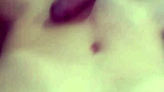 Argentinian gay masturbates and cums in high definition video