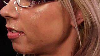 Can this randy beauty handle a cumshot on her face while eating all the spunk?