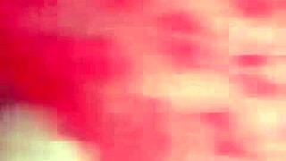 Katselen kun aviomies runkkaa petäessäni anopin kanssa