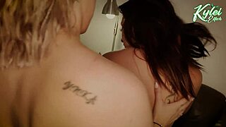 Kylei Ellish And Alexa Lewis: Intense Lesbian Fuck