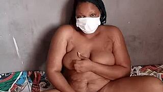 Black ebony woman achieves orgasm with rough anal