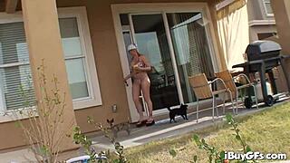 brooke haven busty babe stripteasing