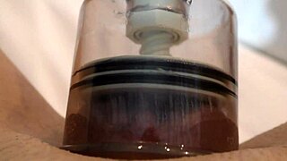 i'm pumpin my pussy so hard on webcam, feelin the pleasure