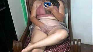 Does this gordita masturbate for you?