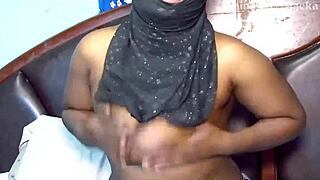 Zainab Blacka shares her hijab milf homemade compilation.