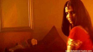 oh man, i can’t stop watching this sexy belly dancing brunette honey