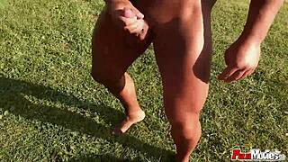 i saw bi babes sharin cock outdoors