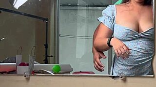 Mi Hermanastra Luce Angelical Follando con Vestido Corto Hasta Terminar Dentro