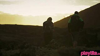 photographer and model in outdoor session