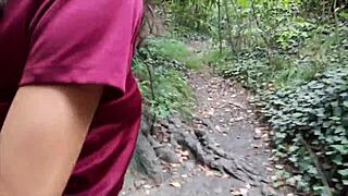 Follo Universitaria Perdida con Creampie en Parque