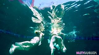 Nasty Pussy-to-Mouth Threesome: Alexis Monroe and Blair Williams in Blonde American Babe Group Action