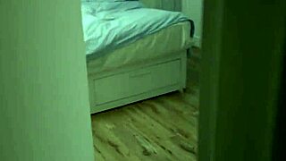 His step-sis natural boobs nad tall heels make him unresistable