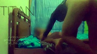 Kawan perempuan baru tinggalkan anak tiri dengan kawan semasa aku kongkek dia dengan kontol monster