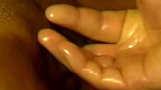 massage turns into exotic pussy fingering session