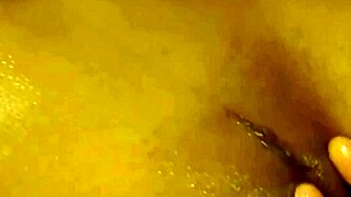 massage turns into exotic pussy fingering session