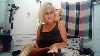 Blonde milf stella shows off her wild side