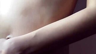 Argentine teen presents her dildo creampie skills 😍