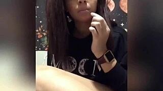 i tease my shaved pussy to orgasm