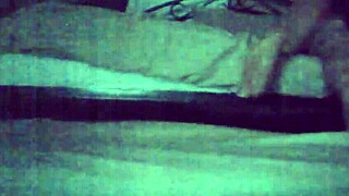 Sarah Mathews pozwala mężowi ostro wyruchać swoją dupę!